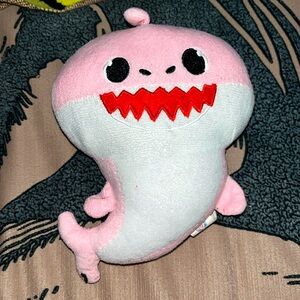 ✨🆕BNWOT!Baby Shark Plush Dog Toy! NEVER USED!✨